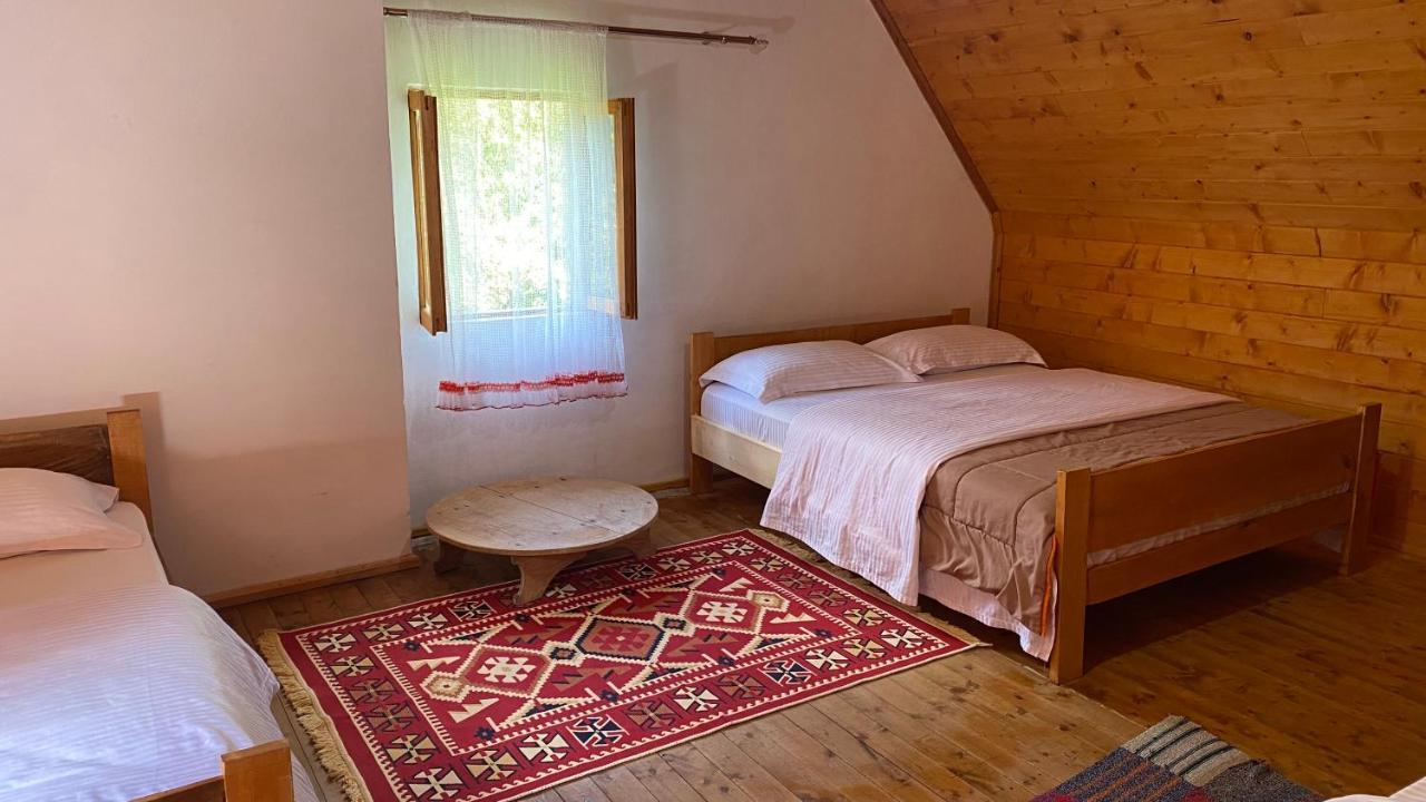 Hotel Bujtina Leke Gerla Theth Exterior foto